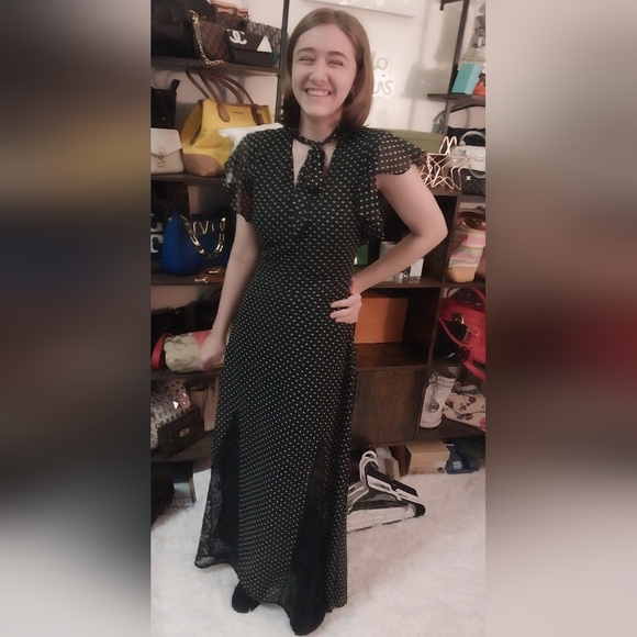 Meet your Posher, Crystal - Picture 5 of 16